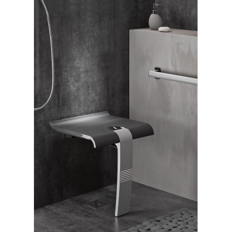 Chaise de douche assise ergonomique et repose pieds