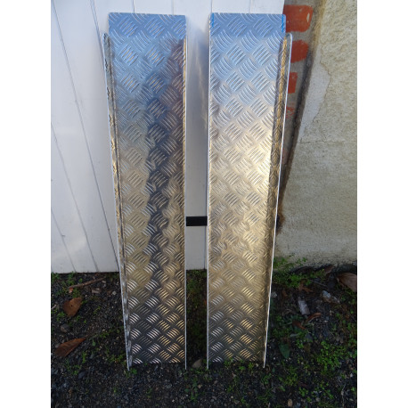 Paire de rampes 100 cm tôle à damier aluminium